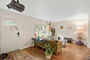 36 Craig Ave, Madison, WI 53705 - Photo 3