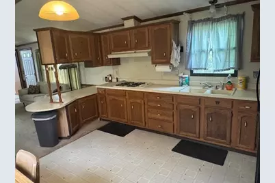 W211N11783 Hilltop Circle, Germantown, WI 53022 - Photo 11