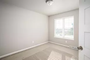 5902 Saturn Dr, Madison, WI 53718 - Photo 15