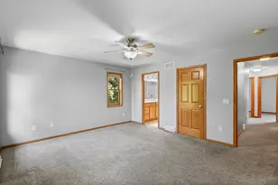 1601 Raspberry Ln, Mount Horeb, WI 53572 - Photo 21