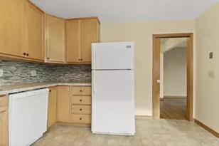 426 Rushmore Ln, Madison, WI 53711 - Photo 5