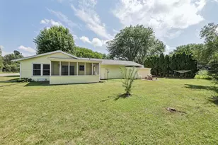 1552 Johnson St, Stoughton, WI 53589 - Photo 5