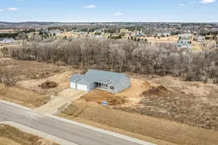 3286 W Prairie Grove Ln, Beloit, WI 53511 - Photo 31