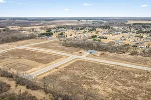 3286 W Prairie Grove Ln, Beloit, WI 53511 - Photo 13