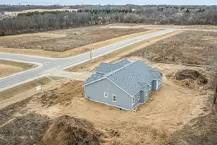 3286 W Prairie Grove Ln, Beloit, WI 53511 - Photo 19