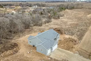 3286 W Prairie Grove Ln, Beloit, WI 53511 - Photo 37