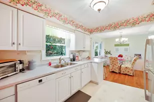 3625 Cascade Rd, Madison, WI 53704 - Photo 9