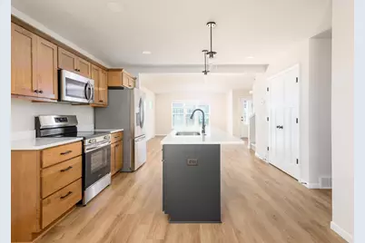 1082 Tundra Avenue, Oregon, WI 53575 - Photo 7