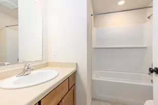 6425 Prairie Wood Dr, Mcfarland, WI 53558 - Photo 13