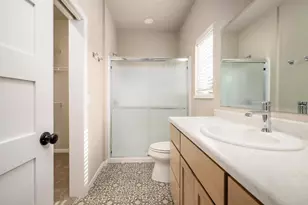 1812 August Moon Dr, Madison, WI 53718 - Photo 9