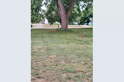 2041 Fairfax Avenue, Beloit, WI 53511 - Photo 3