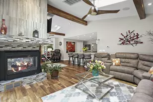 6207 Indian Mound Dr, Mcfarland, WI 53558 - Photo 9