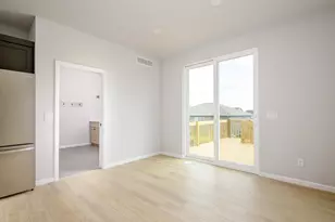 520 Fox Den Dr, Waunakee, WI 53597 - Photo 5