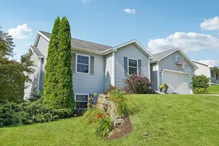 501 Glacier Trail, Mount Horeb, WI 53572 - Photo 3