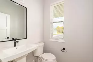 6506 Prairie Wood Dr, Mcfarland, WI 53558 - Photo 3