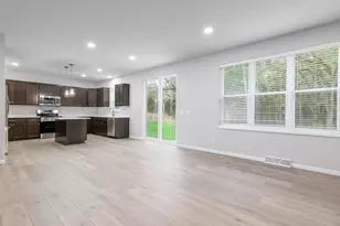 5919 Woodbine Dr, Madison, WI 53718 - Photo 7