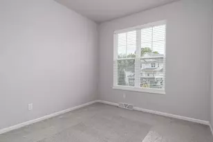 5919 Woodbine Dr, Madison, WI 53718 - Photo 9