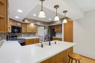 3812 N Hickory Dr, Janesville, WI 53545 - Photo 17