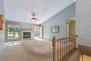 3812 N Hickory Dr, Janesville, WI 53545 - Photo 7