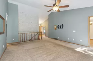 3812 N Hickory Dr, Janesville, WI 53545 - Photo 9