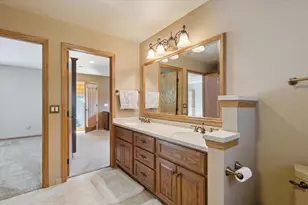 3812 N Hickory Dr, Janesville, WI 53545 - Photo 33