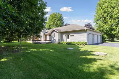 3812 N Hickory Drive, Janesville, WI 53545 - Photo 5