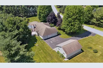 3812 N Hickory Drive, Janesville, WI 53545 - Photo 57