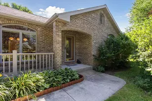 3812 N Hickory Dr, Janesville, WI 53545 - Photo 3