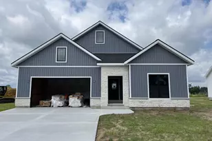 324 Willow St, Pardeeville, WI 53954 - Photo 3