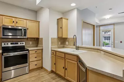 8263 Starr Grass Drive, Madison, WI 53719 - Photo 11