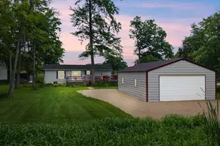 N4580 Elm St, Princeton, WI 54968 - Photo 1