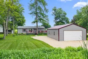 N4580 Elm St, Princeton, WI 54968 - Photo 5