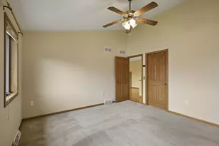 402 Matterhorn Dr, Verona, WI 53593 - Photo 19