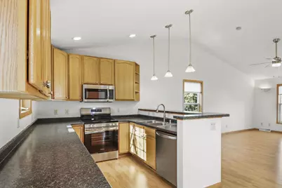 102-110 Maria Lane, Cottage Grove, WI 53527 - Photo 11