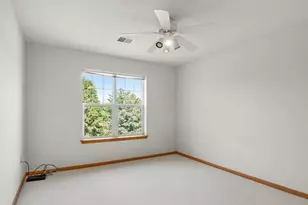 6831 Parkside Cir, Windsor, WI 53532 - Photo 9