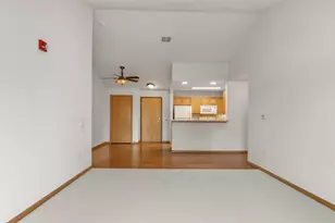 6831 Parkside Cir, Windsor, WI 53532 - Photo 13