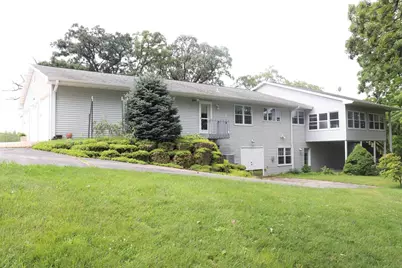 10538 W Erbe Road, Blue Mounds, WI 53517 - Photo 3