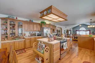 10538 W Erbe Rd, Blue Mounds, WI 53517 - Photo 9