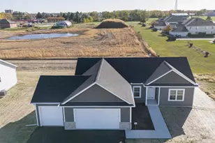 1702 Kyle Circle, Beloit, WI 53511 - Photo 3