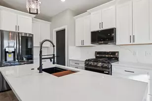 264 Falcon Ct, Sauk City, WI 53583 - Photo 11