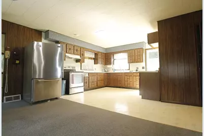 N3190 Oak Street, Markesan, WI 53946 - Photo 3