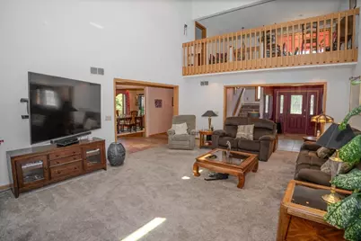 18 Clarendon Court, Madison, WI 53704 - Photo 7