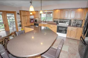 18 Clarendon Ct, Madison, WI 53704 - Photo 19