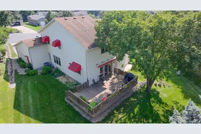 18 Clarendon Court, Madison, WI 53704 - Photo 3