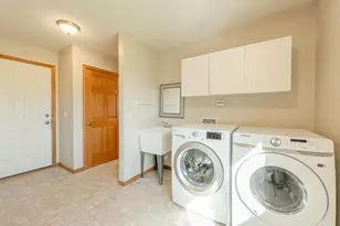 N9560 - N9562 County Road Cc, Belleville, WI 53508 - Photo 19