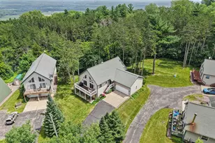 N6106 Fox Glen Rd, Portage, WI 53901 - Photo 7