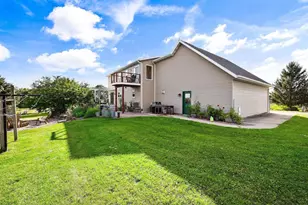 8542 Bakken Rd, Mount Horeb, WI 53572 - Photo 5