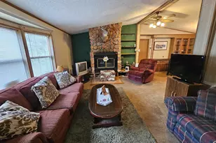 1150 Gale Ct, Wisconsin Dells, WI 53965 - Photo 15