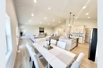 317 Dahlia Drive #31, Stoughton, WI 53589 - Photo 7