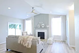 3800 Huntington Ave, Janesville, WI 53546 - Photo 7